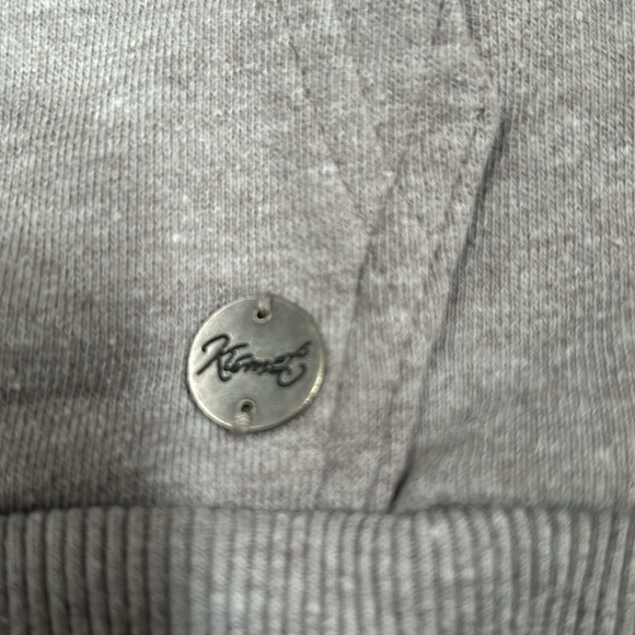 💥 5 for $15 - Beautiful Lace Neck Sweatshirt - Picture 2 of 7